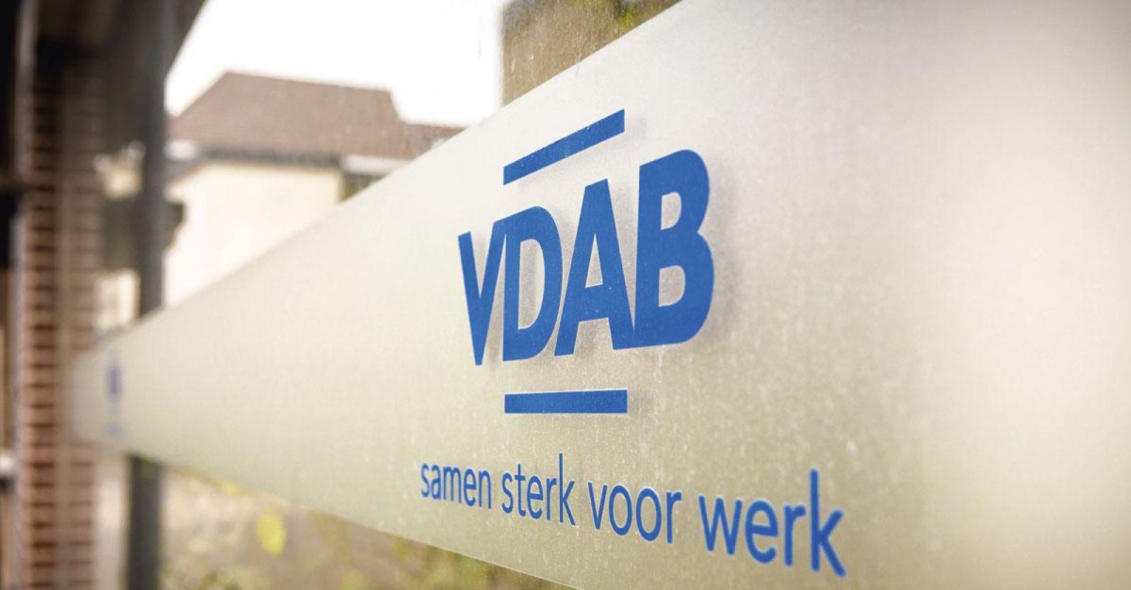 The union is urging the VDAB to provide better guidance for the long-term unemployed