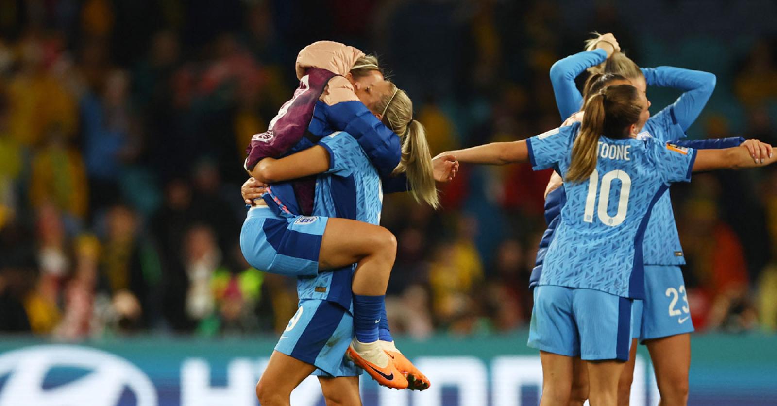 WK vrouwenvoetbal Engeland wipt Australië en speelt finale tegen Spanje WK vrouwenvoetbal Engeland wipt Australië en speelt finale tegen Spanje