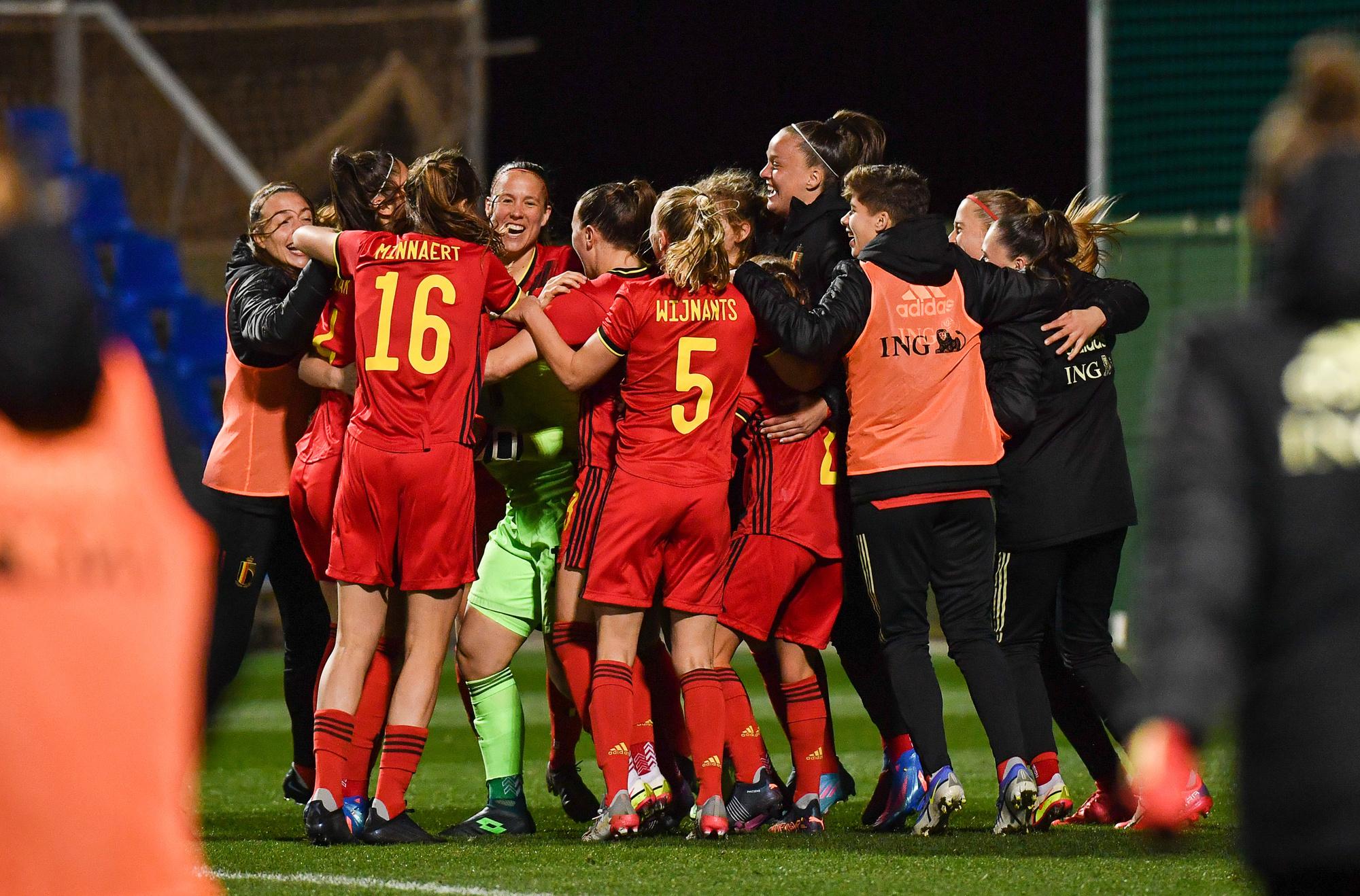 Pinatar Cup les Red Flames écartent les Galloises aux tirs au but et