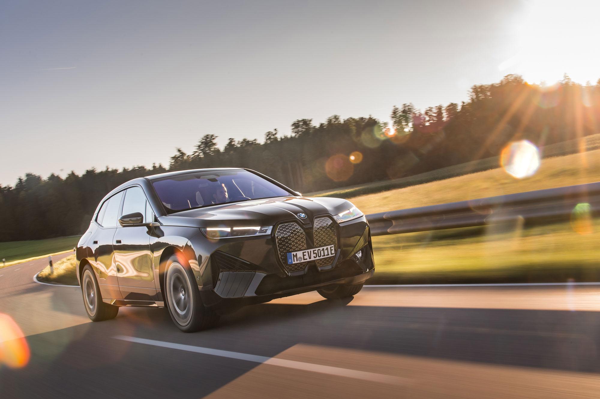 De geschiedenis van de automobiel herhaalt zich: elk einde is een nieuw