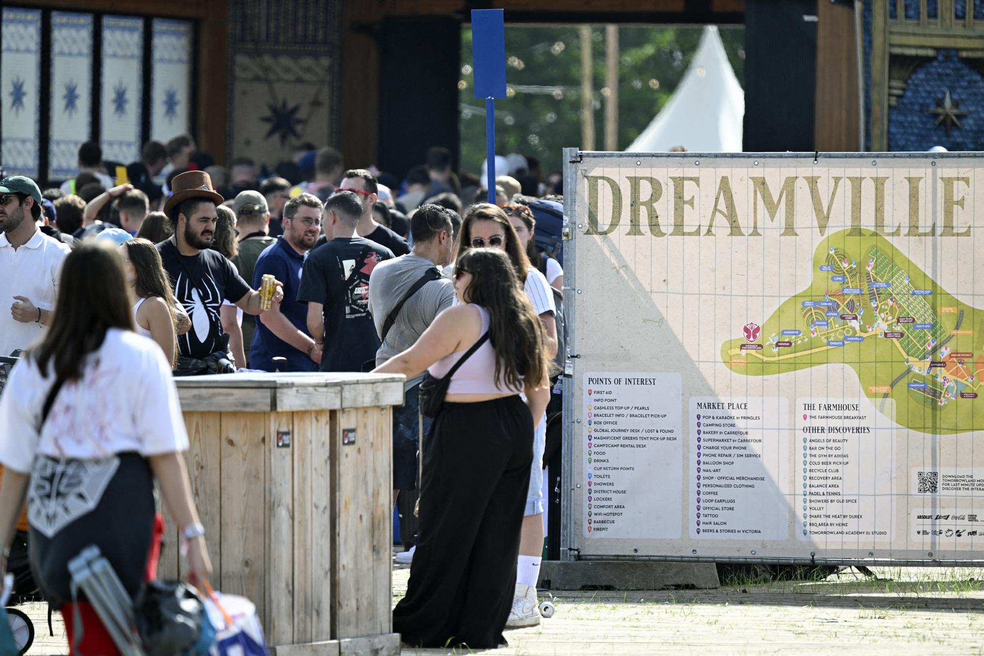 De festivalgangers die intussen al aankwamen, weten nog niet wat ze vrijdag mogen verwachten.