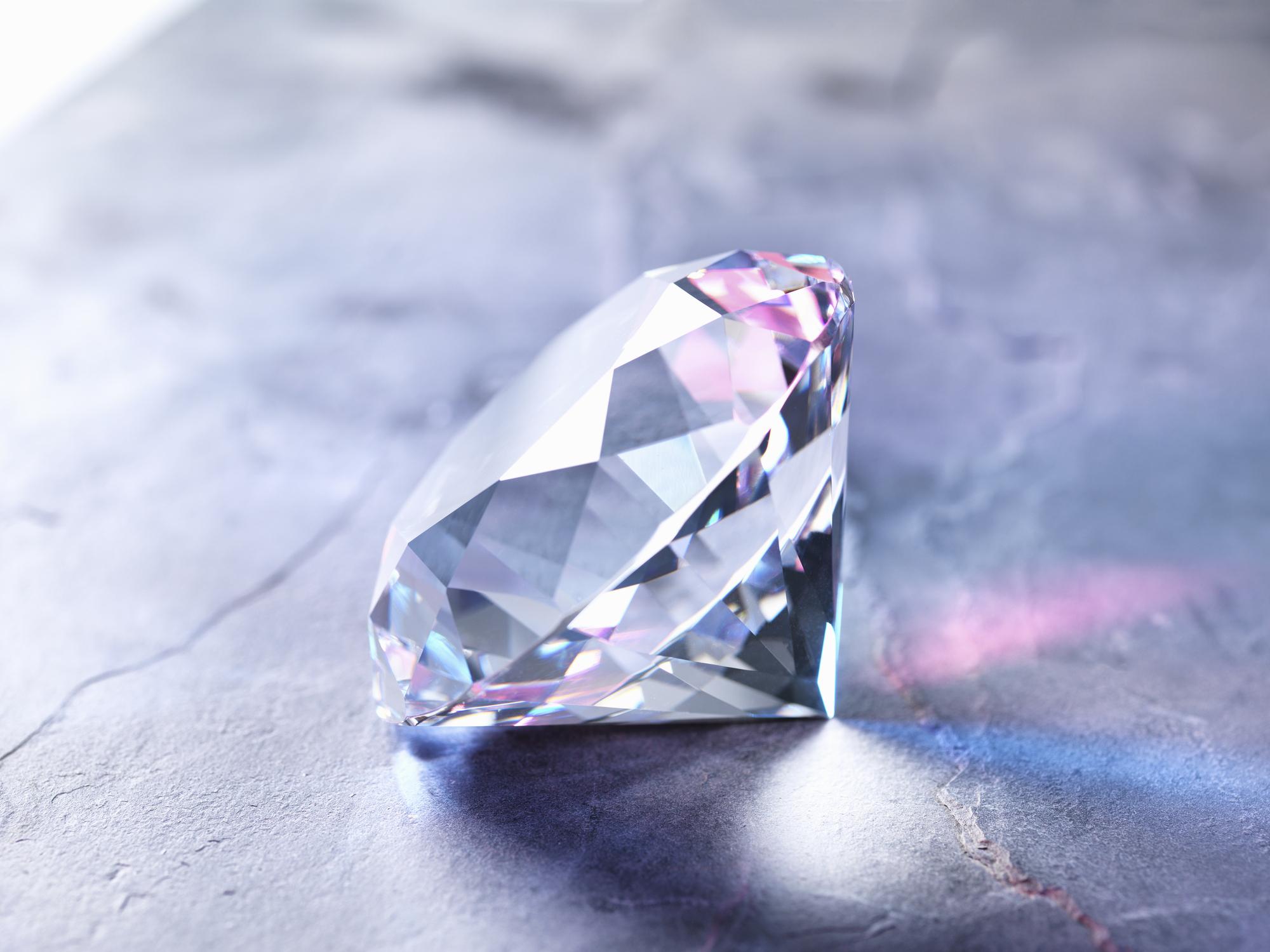 Amazon vuole produrre diamanti per le reti quantistiche