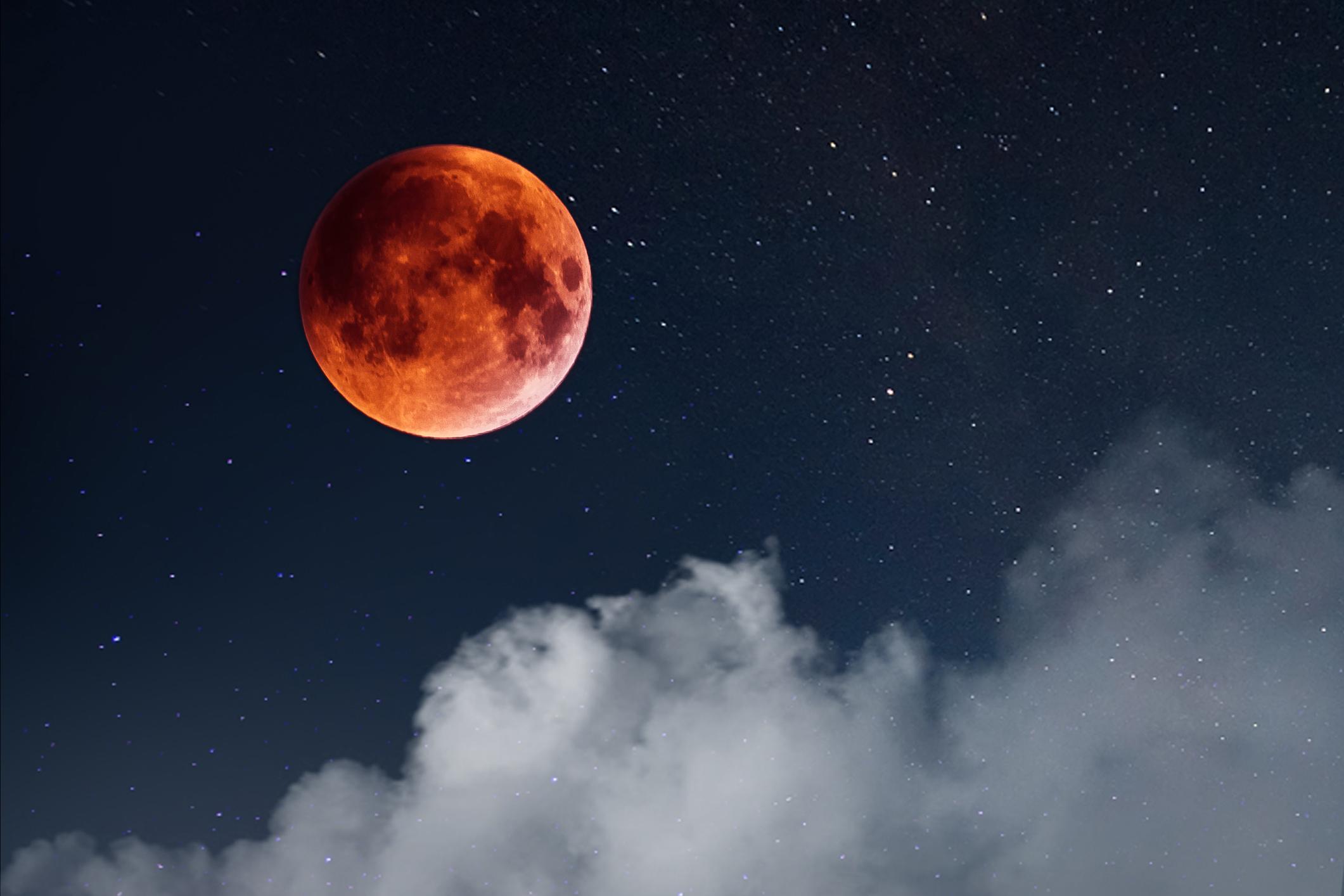 Les Plus Jolies Images De La Lune Rousse De Ce Matin