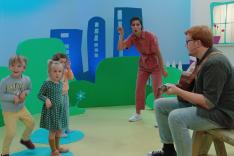 Sarah zingt