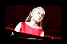 Stella Almondo : Schumann, Chopin, Rachmaninov, Scriabine