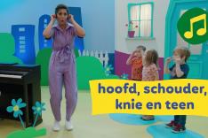 Sarah zingt