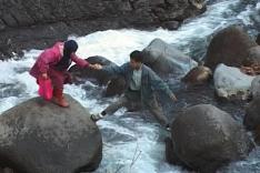 Filles d'Iran, un chemin secret dans la montagne