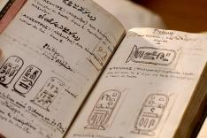 Dans le secret des hiéroglyphes : les frères Champollion