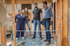 Total renovation : Frères en affaires