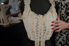 Façonner les femmes, une histoire du soutien-gorge