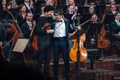 Augustin Hadelich, Gautier Capuçon, Wiener Philharmoniker, Christian Thielemann: Brahms