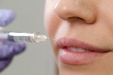 Obsession du corps parfait : les scandaleuses dérives de la médecine esthétique