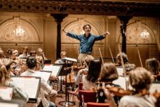 Klaus Mäkela dirige le Concert de Noël au Concertgebouw d'Amsterdam