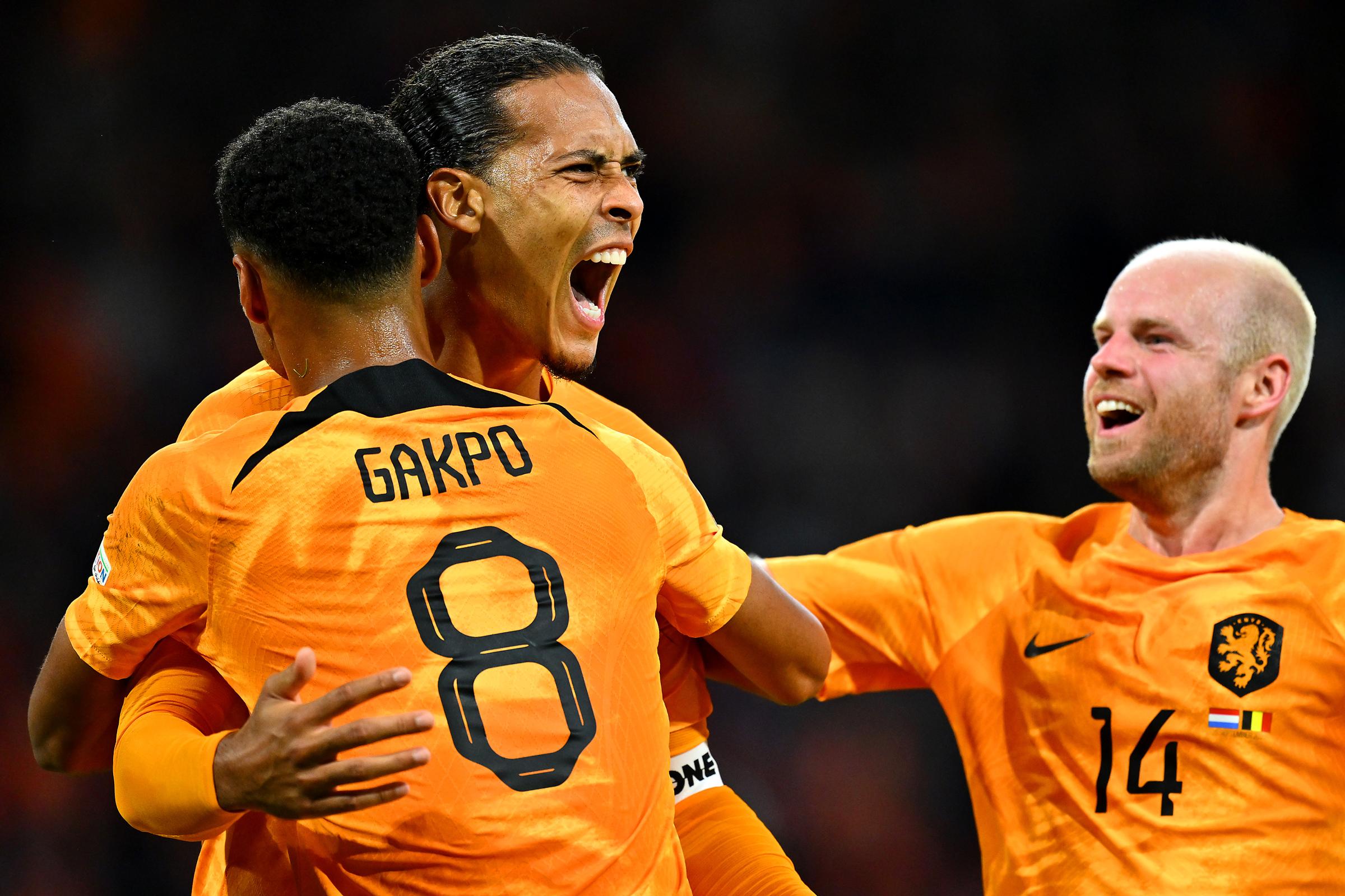 zelfmoord lade Ontslag Virgil van Dijk voor zijn eerste WK met Nederland: 'De jongens moeten zich  aan mij kunnen vastklampen' - Sport/Voetbalmagazine