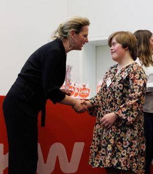 West-Vlaams Ambassadeur Maaike Caymeyer deelde awards uit én sprak alle Kraks toe.