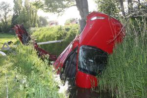 Het ongeval in mei 2009 langs de Keiweg in Oudenburg eiste twee doden.