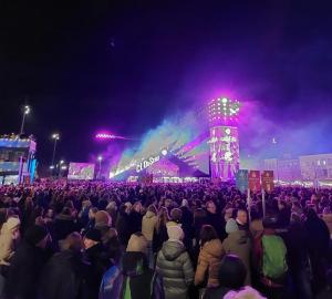 Voor het optreden van Clouseau hadden er maar liefst 15.000 mensen zich in Brugge verzameld.