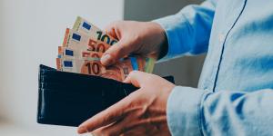 Netto loon geld portefeuille