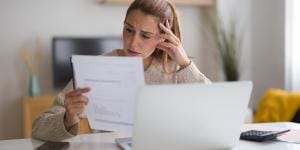 Entre le prix des abonnements Proximus et celui de l'eau à Bruxelles, le passage à l'an neuf va coûter plus cher à de nombreux belges.