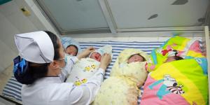 China voert kinderbijslag in.