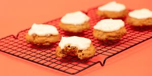 Carrot cake cookies