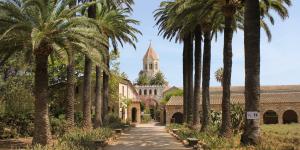 monastère