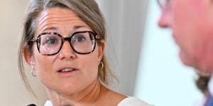 Anneleen Van Bossuyt (N-VA), minister van Asiel en Migratie, tijdens debat over asielopvang in België