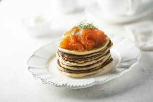 aspergepannenkoekjes met gerookte zalm