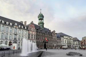 grand place mons