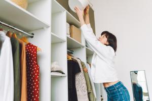 Nos conseils pour une garde-robe mieux rangée - Getty Images