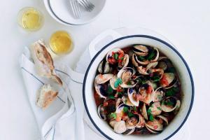 Bouillon de cidre aux palourdes et chorizo