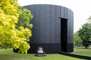 Le pavillon 2022 des Serpentine Galleries, dessiné par Theaster Gates.