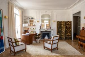 Binnenkijken bij Morgane Sézalory,  de vrouw achter het populaire modelabel Sézane.