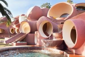palais bulle pierre cardin