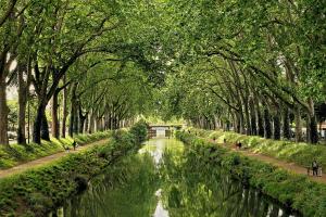 Fietsen langs de Canal des 2 Mers in Frankrijk