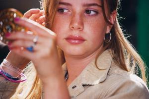 Nancy Honey Girls Shopping