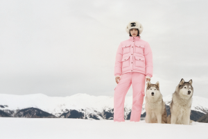 Campagnebeeld van de Coco Neige campagne van Chanel voor 2025-2026