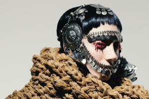 Embroidering Palestine, Momu Anvers