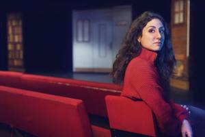 Portrait Aïda Asgharzadeh actrice iran theatre revolution