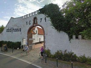 Nog geen hoger bod voor Abdijhoeve Oudenburg - KW.be
