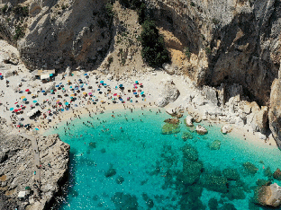 Oseriez-vous confier la planification de vos vacances à l'IA? Canva