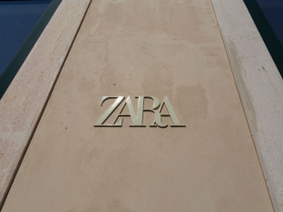 Zara est accusé d'avoir utilisé des mannequins 