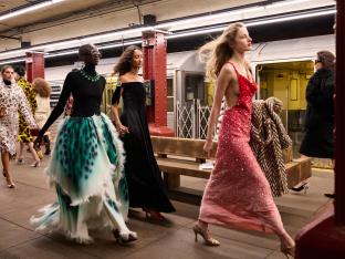 Mathieu Blazy a organisé le défilé Métiers d'Art 2026 de Chanel à New York - SDP