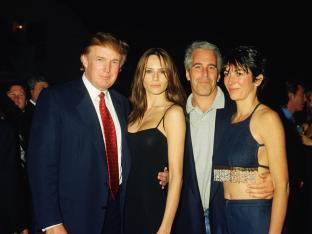 Donald Trump, Melania, Jeffrey Epstein et Ghislaine Maxwell.