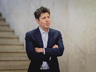 Portrait de Sam Altman.
