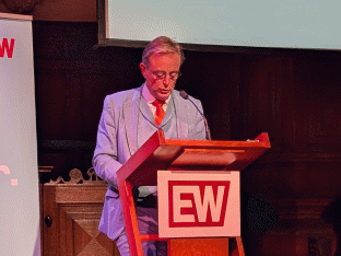 Premier Bart De Wever tijdens de HJ Schoo-lezing in Amsterdam (EW)