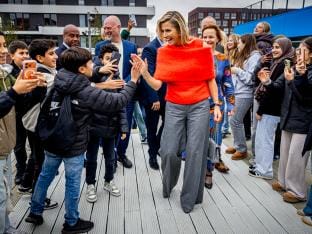 Archiefbeeld: de Nederlandse koningin Maxima tijdens een bezoek aan een college in Haarlem.