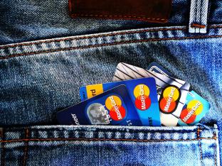 achat banque cartes dépenses shopping