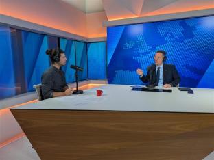 Vlaamse ministers zijn wereldvreemd, betoogt Tex Van berlaer in de podcast Tussen Wetstraat en Wall Street