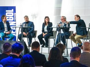 Frédéric Panier (CEO d’Akt), Didier Ongena (Microsoft), Jacqueline Galant, Kurt Rommens (Google) et Pascal Laffineur (Yuma).